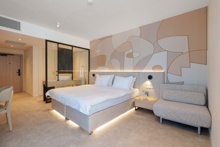 Zenith (Ex.marlin Beach) - 17