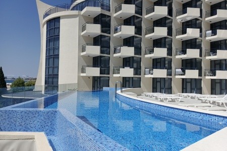 Zenith (Ex.marlin Beach) - 28