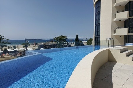 Zenith (Ex.marlin Beach) - 29