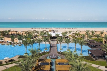 Spojené arabské emiráty Abu Dhabi Saadiyat Rotana Resort & Villas 15 dňový pobyt Polpenzia Letecky Letisko: Viedeň July 2025 (22/07/25- 5/08/25)