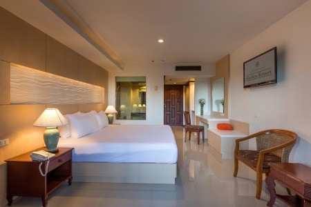 Thajsko Phuket Chanalai Garden Resort 9 dňový pobyt Raňajky Letecky Letisko: Praha February 2026 (17/02/26-25/02/26)