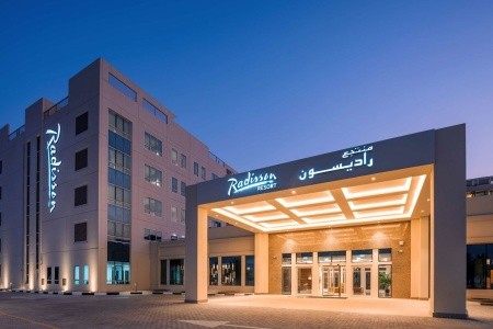 Spojené arabské emiráty Ras Al Khaimah Radisson Resort Ras Al Khaimah Marjan Island 14 dňový pobyt Raňajky Letecky Letisko: Praha August 2025 (11/08/25-24/08/25)