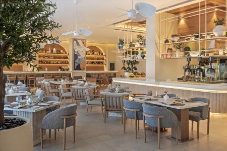 Spojené arabské emiráty Fujairah Palace Beach Resort Fujairah 12 dňový pobyt All Inclusive Letecky Letisko: Bratislava January 2026 (29/01/26- 9/02/26)