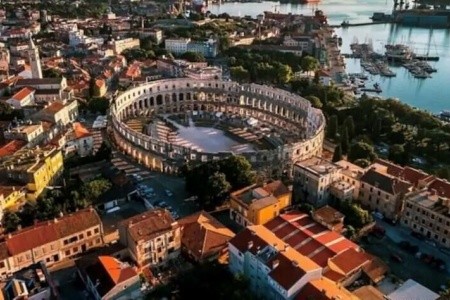 Apartment 150 M From Arena Colosseum