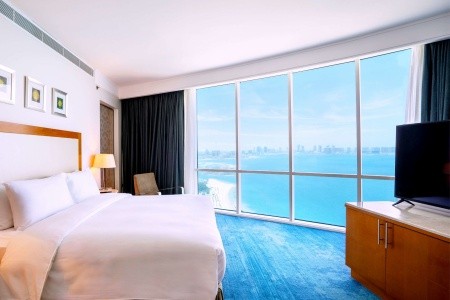 Katar Doha Hilton Doha 8 dňový pobyt Raňajky Letecky Letisko: Praha July 2026 (26/07/26- 2/08/26)