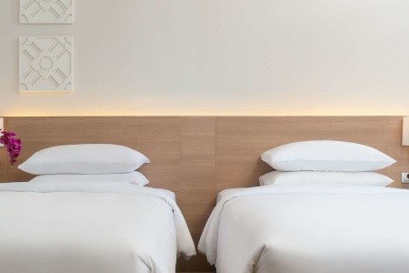 Thajsko Phuket Hyatt Place Phuket Patong 12 dňový pobyt Plná penzia Letecky Letisko: Katovice December 2025 ( 4/12/25-15/12/25)