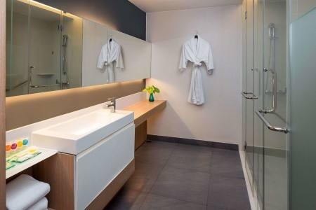 Thajsko Phuket Hyatt Place Phuket Patong 12 dňový pobyt Plná penzia Letecky Letisko: Katovice December 2025 ( 4/12/25-15/12/25)