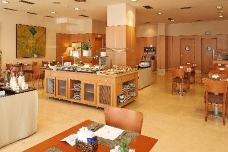 Španielsko Barcelona Nh Porta Barcelona (Sant Just Desvern) 9 dňový pobyt Raňajky Letecky Letisko: Praha October 2025 (17/10/25-17/10/25)