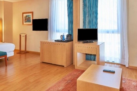 Španielsko Barcelona Nh Porta Barcelona (Sant Just Desvern) 9 dňový pobyt Raňajky Letecky Letisko: Praha October 2025 (17/10/25-17/10/25)