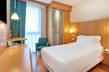 Španielsko Barcelona Nh Porta Barcelona (Sant Just Desvern) 9 dňový pobyt Raňajky Letecky Letisko: Praha October 2025 (17/10/25-17/10/25)