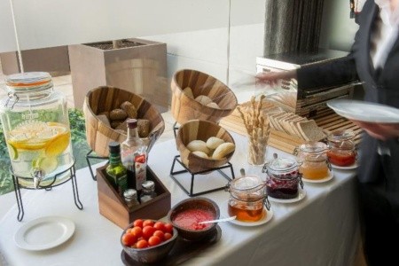 Španielsko Barcelona Vilamari 13 dňový pobyt Raňajky Letecky Letisko: Praha October 2025 (31/10/25-12/11/25)