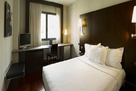 Španielsko Barcelona Vilamari 13 dňový pobyt Raňajky Letecky Letisko: Praha October 2025 (31/10/25-12/11/25)