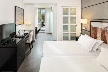 Španielsko Barcelona H10 Universitat 10 dňový pobyt Raňajky Letecky Letisko: Praha October 2025 (12/10/25-21/10/25)