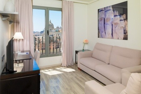 Španielsko Barcelona H10 Universitat 10 dňový pobyt Raňajky Letecky Letisko: Praha October 2025 (12/10/25-21/10/25)