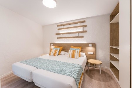 R2 Maryvent Beach Apartment - 47