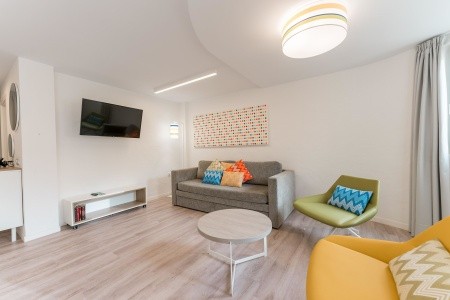 R2 Maryvent Beach Apartment - 52