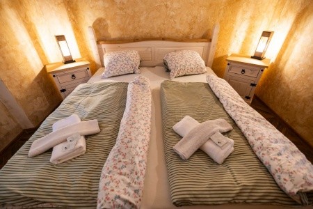 Česká republika Západné Čechy Hrad Vildštejn (Skalná) 3 dňový pobyt Polpenzia Vlastná October 2025 (26/10/25-28/10/25)