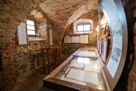 Česká republika Západné Čechy Hrad Vildštejn (Skalná) 3 dňový pobyt Polpenzia Vlastná October 2025 (26/10/25-28/10/25)