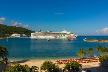 Norwegian Pearl - 2