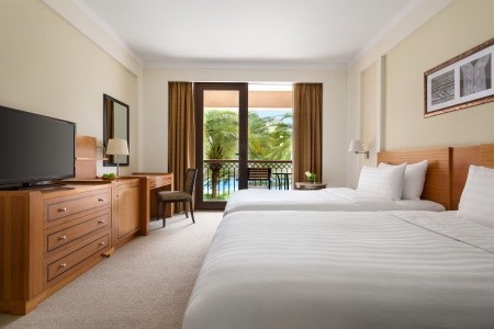 Omán Muscat Shangri-La Barr Al Jissah Resort & Spa - Al Waha 8 dňový pobyt Raňajky Letecky Letisko: Praha March 2026 ( 2/03/26- 9/03/26)