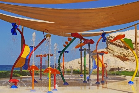 Omán Muscat Shangri-La Barr Al Jissah Resort & Spa - Al Waha 8 dňový pobyt Raňajky Letecky Letisko: Praha March 2026 ( 2/03/26- 9/03/26)