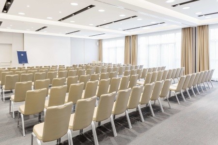 Rakúsko Viedeň NH Danube City 5 dňový pobyt Bez stravy Vlastná January 2026 (22/01/26-26/01/26)