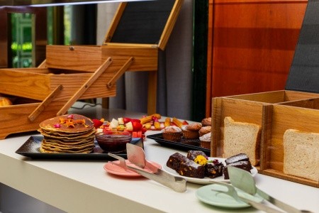 Španielsko Ibiza S'argamassa Palace Suite 15 dňový pobyt Raňajky Letecky Letisko: Praha September 2025 (24/09/25- 8/10/25)