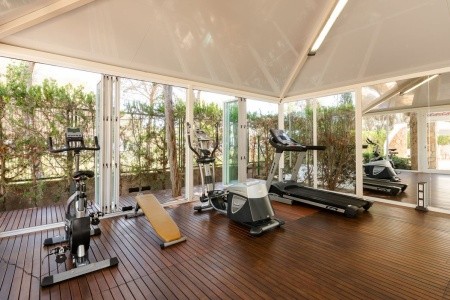 Španielsko Ibiza S'argamassa Palace Suite 15 dňový pobyt Raňajky Letecky Letisko: Praha September 2025 (24/09/25- 8/10/25)