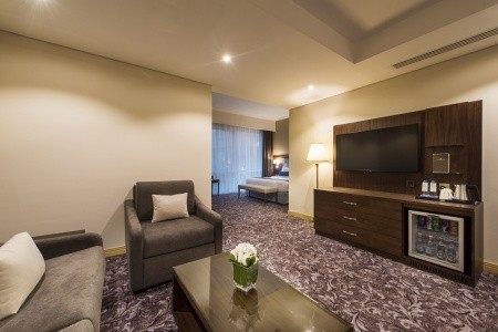 Katar Doha Golden Tulip Doha 6 dňový pobyt Polpenzia Letecky Letisko: Praha September 2025 (26/09/25- 1/10/25)