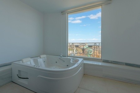 Egypt Hurghada Titanic Royal Resort 11 dňový pobyt Ultra All inclusive Letecky Letisko: Viedeň May 2026 (14/05/26-24/05/26)