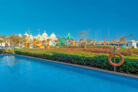 Egypt Hurghada Titanic Royal Resort 11 dňový pobyt Ultra All inclusive Letecky Letisko: Viedeň May 2026 (14/05/26-24/05/26)