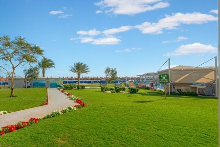Egypt Hurghada Titanic Royal Resort 11 dňový pobyt Ultra All inclusive Letecky Letisko: Viedeň May 2026 (14/05/26-24/05/26)