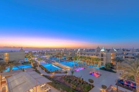 Egypt Hurghada Titanic Royal Resort 11 dňový pobyt Ultra All inclusive Letecky Letisko: Viedeň May 2026 (14/05/26-24/05/26)