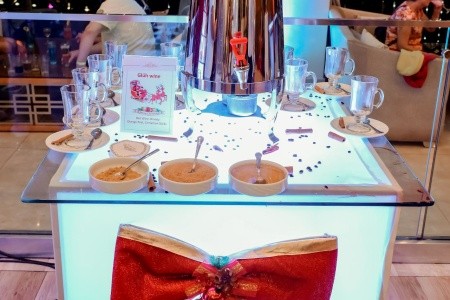 Egypt Hurghada Titanic Royal Resort 11 dňový pobyt Ultra All inclusive Letecky Letisko: Viedeň May 2026 (14/05/26-24/05/26)