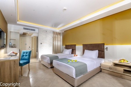 Egypt Hurghada Titanic Royal Resort 11 dňový pobyt Ultra All inclusive Letecky Letisko: Viedeň May 2026 (14/05/26-24/05/26)