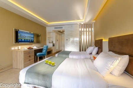 Egypt Hurghada Titanic Royal Resort 11 dňový pobyt Ultra All inclusive Letecky Letisko: Viedeň May 2026 (14/05/26-24/05/26)