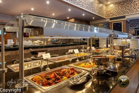 Egypt Hurghada Titanic Royal Resort 11 dňový pobyt Ultra All inclusive Letecky Letisko: Viedeň May 2026 (14/05/26-24/05/26)