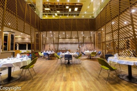 Egypt Hurghada Titanic Royal Resort 11 dňový pobyt Ultra All inclusive Letecky Letisko: Viedeň May 2026 (14/05/26-24/05/26)