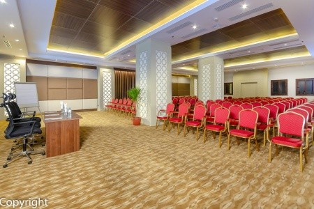 Egypt Hurghada Titanic Royal Resort 11 dňový pobyt Ultra All inclusive Letecky Letisko: Viedeň May 2026 (14/05/26-24/05/26)