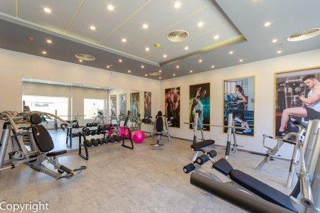 Egypt Hurghada Titanic Royal Resort 11 dňový pobyt Ultra All inclusive Letecky Letisko: Viedeň May 2026 (14/05/26-24/05/26)