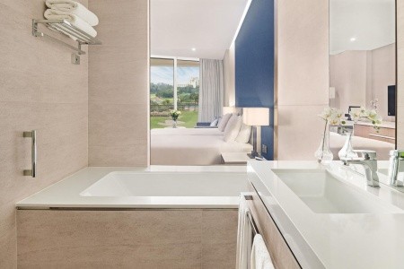 Spojené arabské emiráty Dubaj Ja The Resort - Ja Lake View Hotel 9 dňový pobyt Polpenzia Letecky Letisko: Bratislava February 2026 ( 5/02/26-13/02/26)