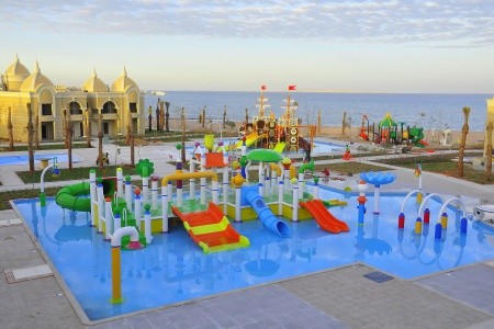 Egypt Hurghada Titanic Royal Resort 11 dňový pobyt Ultra All inclusive Letecky Letisko: Viedeň May 2026 (14/05/26-24/05/26)