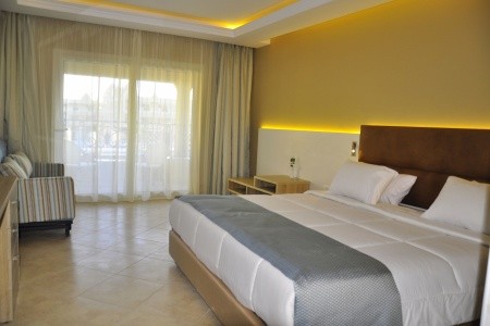 Egypt Hurghada Titanic Royal Resort 11 dňový pobyt Ultra All inclusive Letecky Letisko: Viedeň May 2026 (14/05/26-24/05/26)