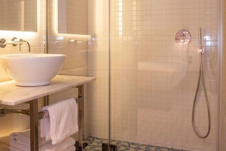 Portugalsko Lisabon Mama Shelter Lisboa 4 dňový pobyt Raňajky Letecky Letisko: Viedeň December 2025 (28/12/25-31/12/26)