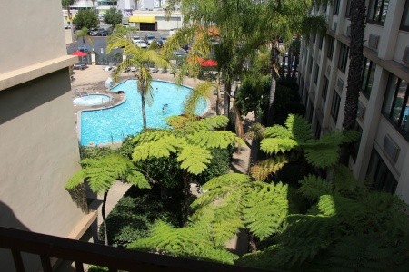 USA California Doubletree By Hilton Buena Park 15 dňový pobyt Raňajky Letecky Letisko: Praha October 2025 (28/10/25-11/11/25)