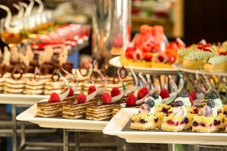 Spojené arabské emiráty Dubaj Novotel World Trade Center 10 dňový pobyt Raňajky Letecky Letisko: Viedeň February 2026 (22/02/26- 3/03/26)