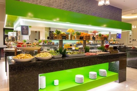 Spojené arabské emiráty Dubaj Novotel World Trade Center 10 dňový pobyt Raňajky Letecky Letisko: Viedeň February 2026 (22/02/26- 3/03/26)