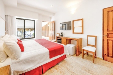Viva Wyndham Dominicus Beach - 17