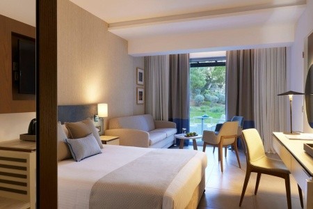 Cyprus Limassol Mediterranean Beach 5 dňový pobyt Polpenzia Letecky Letisko: Praha August 2025 (23/08/25-27/08/25)