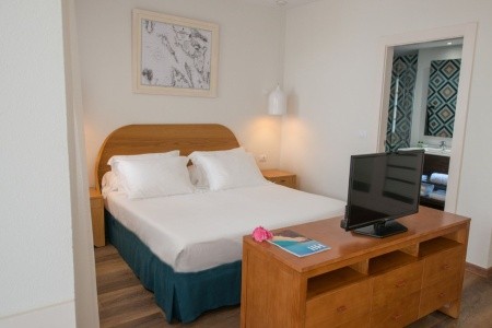 Kanárske ostrovy Fuerteventura H10 Ocean Suites 8 dňový pobyt Polpenzia Letecky Letisko: Praha October 2025 ( 9/10/25-16/10/25)